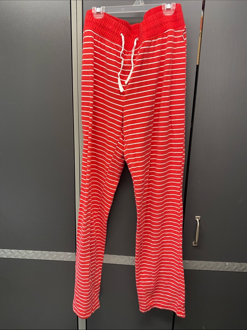 Eddie Bauer Red and White Striped Sleepwear Lounge Pants